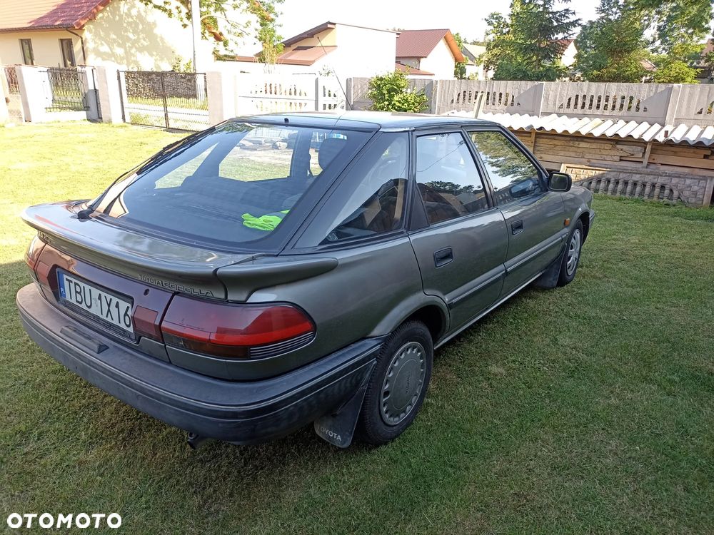 Toyota Corolla 1.8D XL - 4