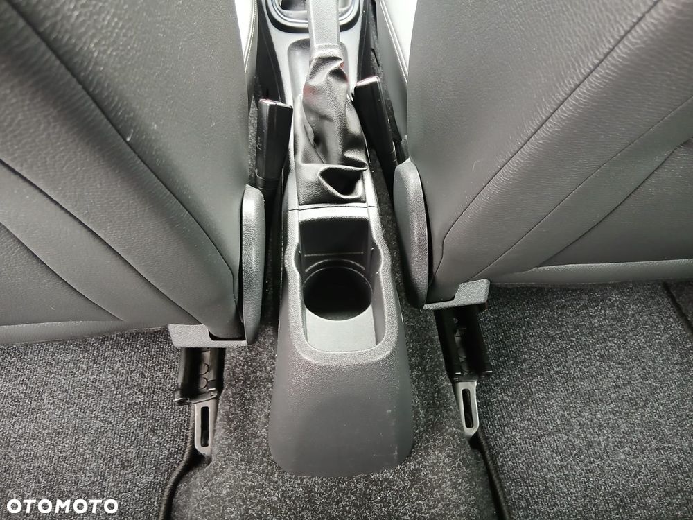 Opel Corsa 1.2 16V Enjoy - 38