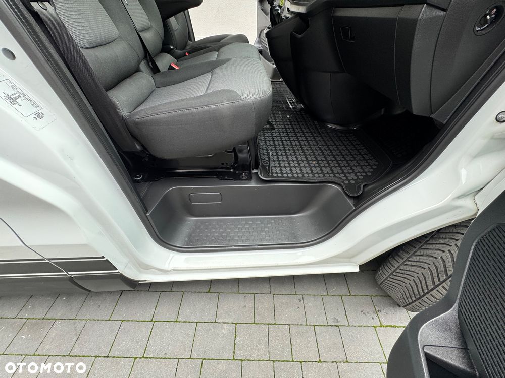 Renault Trafic 2.0 dCi Escapade - 17