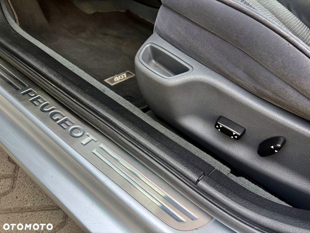 Peugeot 407 - 10