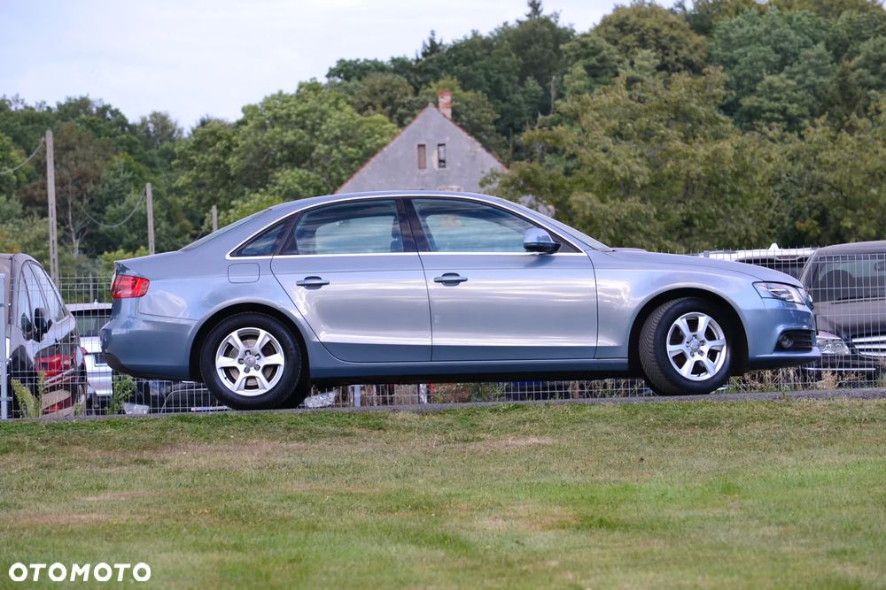 Audi A4 ver-1-8-tfsi-attraction - 5