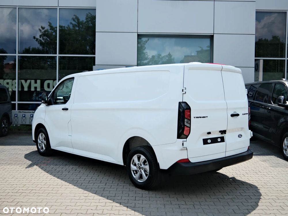 Ford Transit Custom - 5