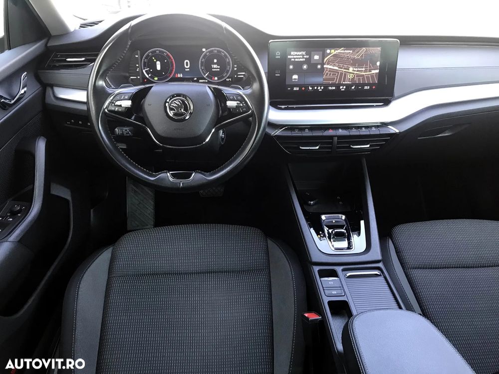 Skoda Octavia 2.0 TDI ELEGANCE DSG - 5