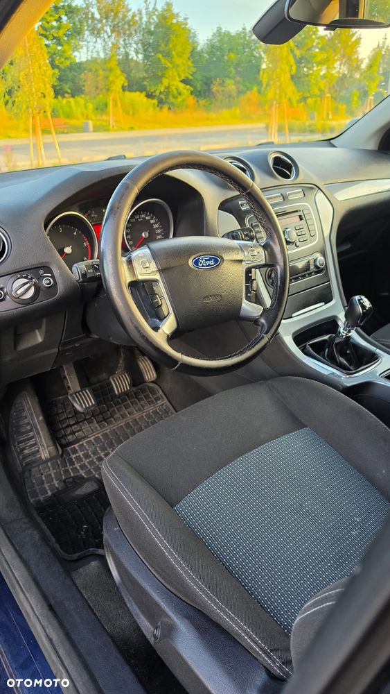 Ford Mondeo - 10