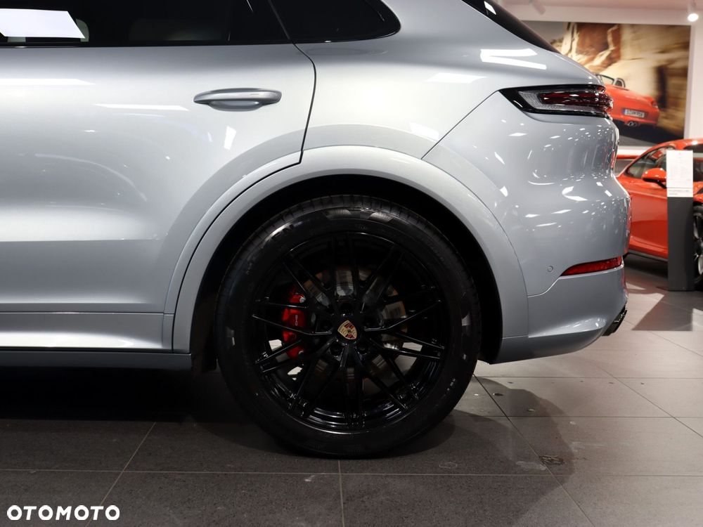 Porsche Cayenne S - 12