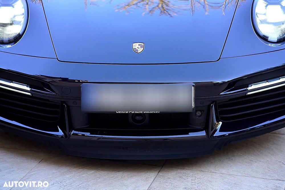Porsche 911-TURBO-S - 4