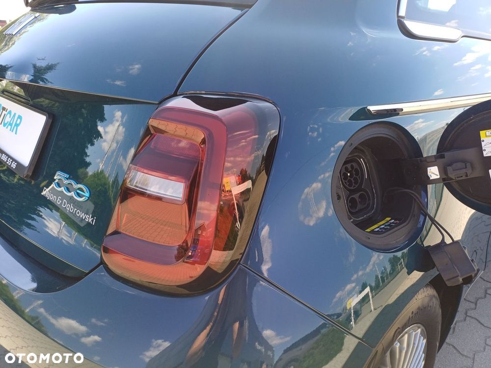 Fiat 500e - 12