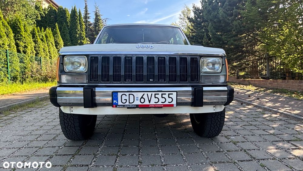 Jeep Cherokee - 8