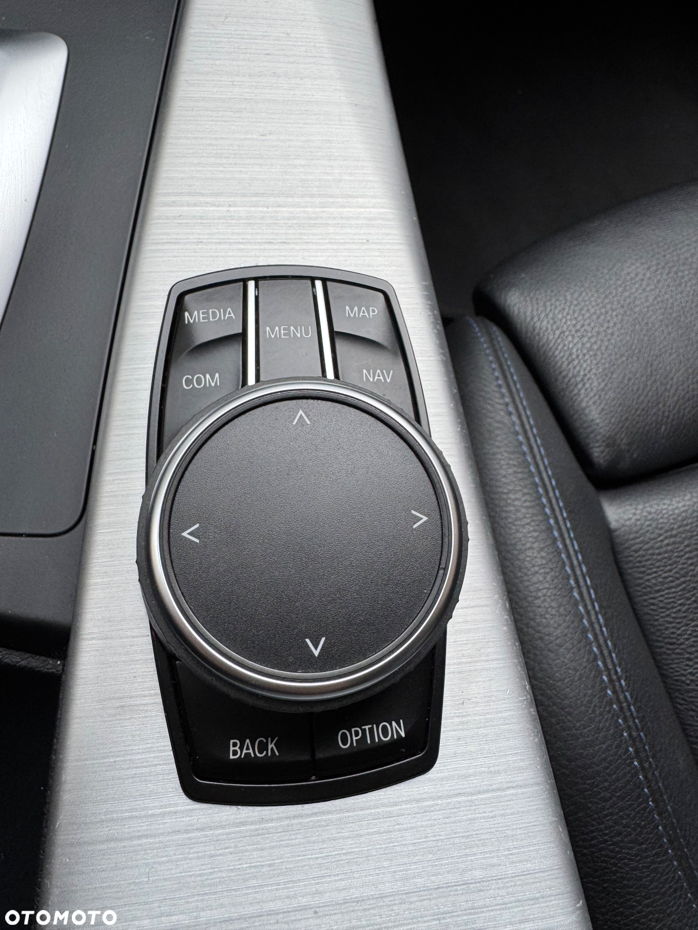 BMW Seria 3 320d xDrive - 31