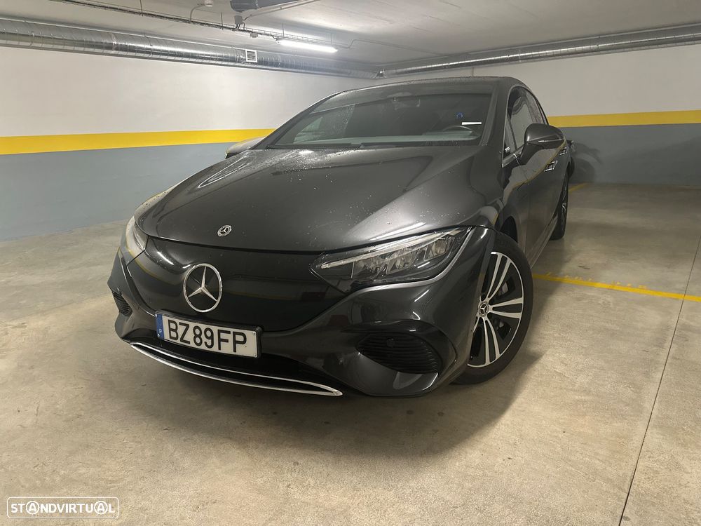 Mercedes-Benz EQE 300 - 22