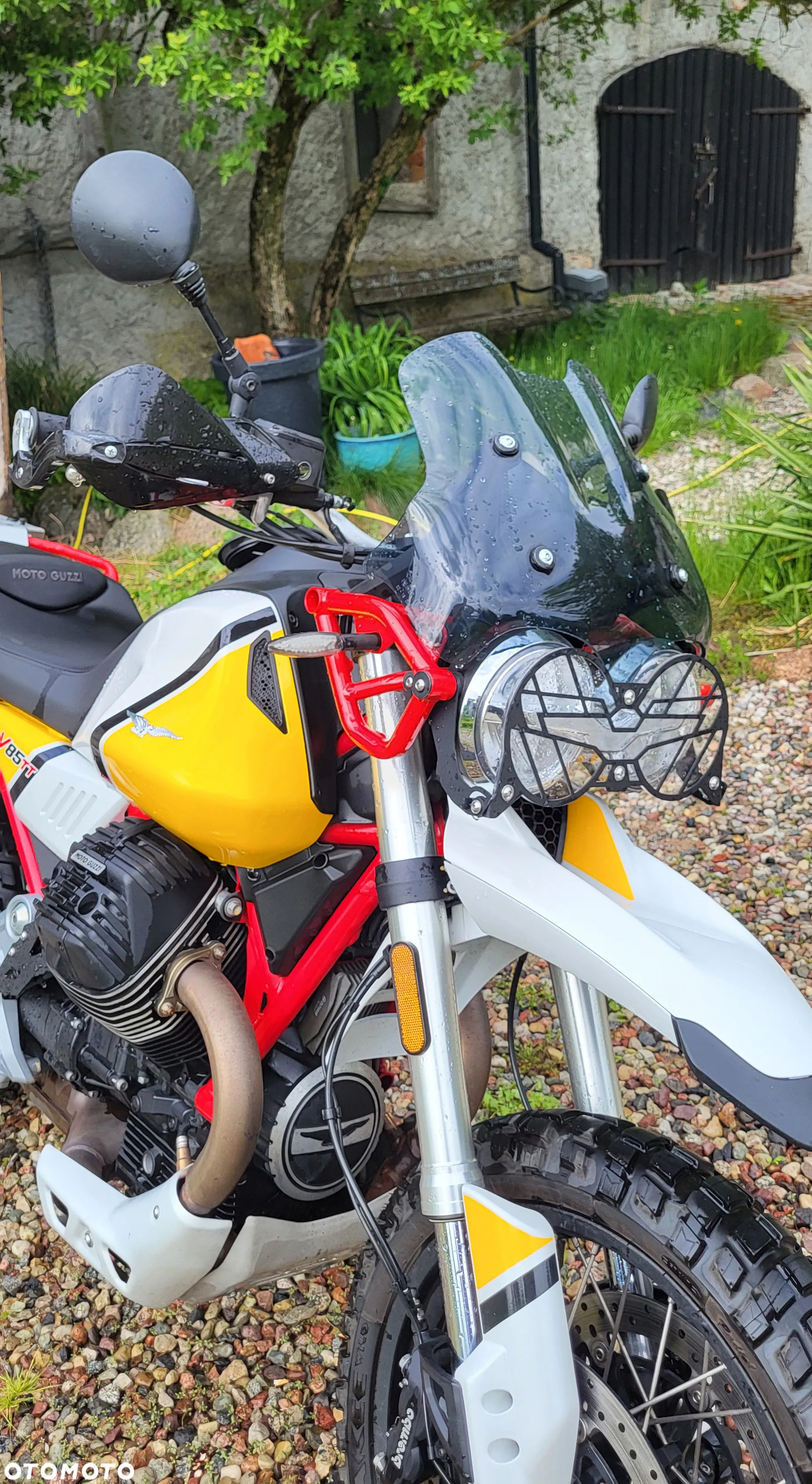 Moto Guzzi V85 - 7