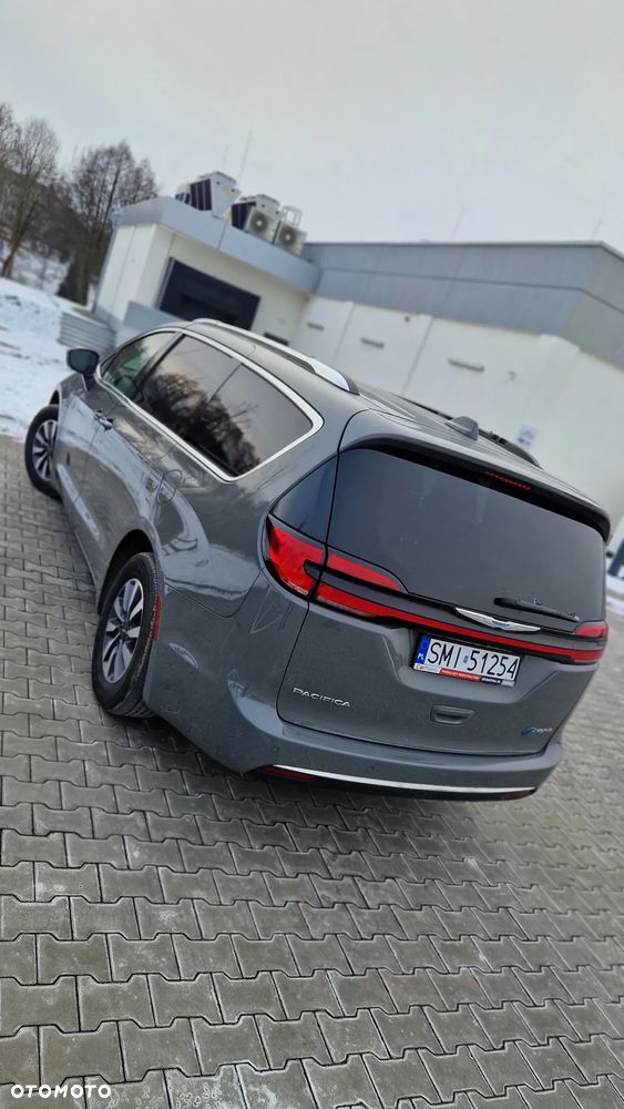 Chrysler Pacifica - 19