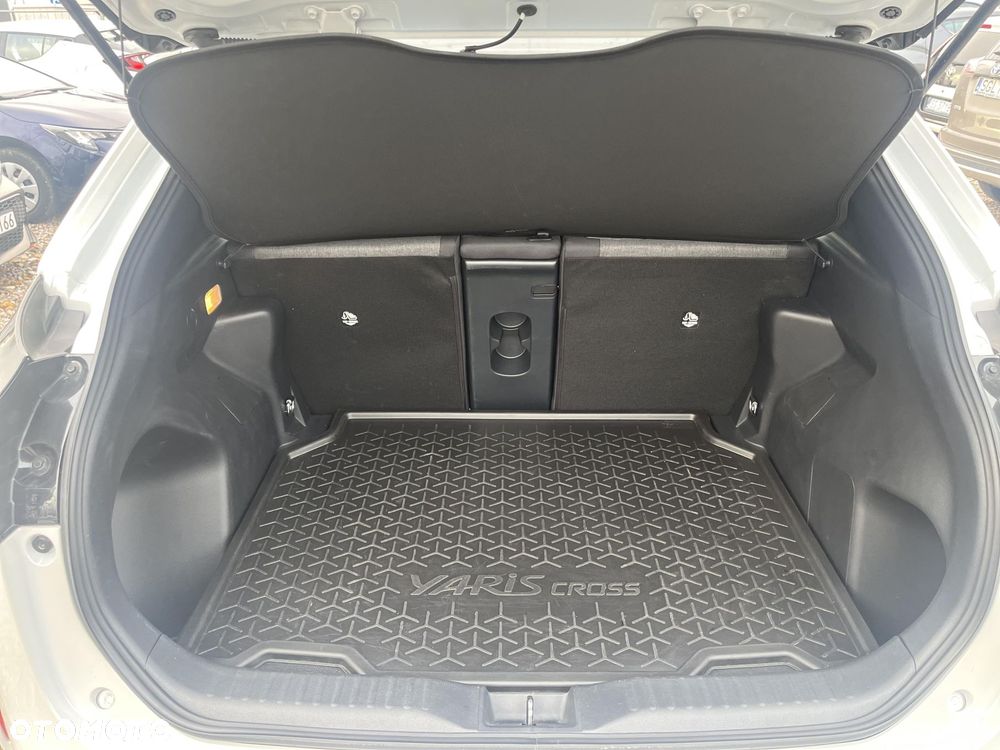 Toyota Yaris Cross Hybrid 1.5 Style - 17
