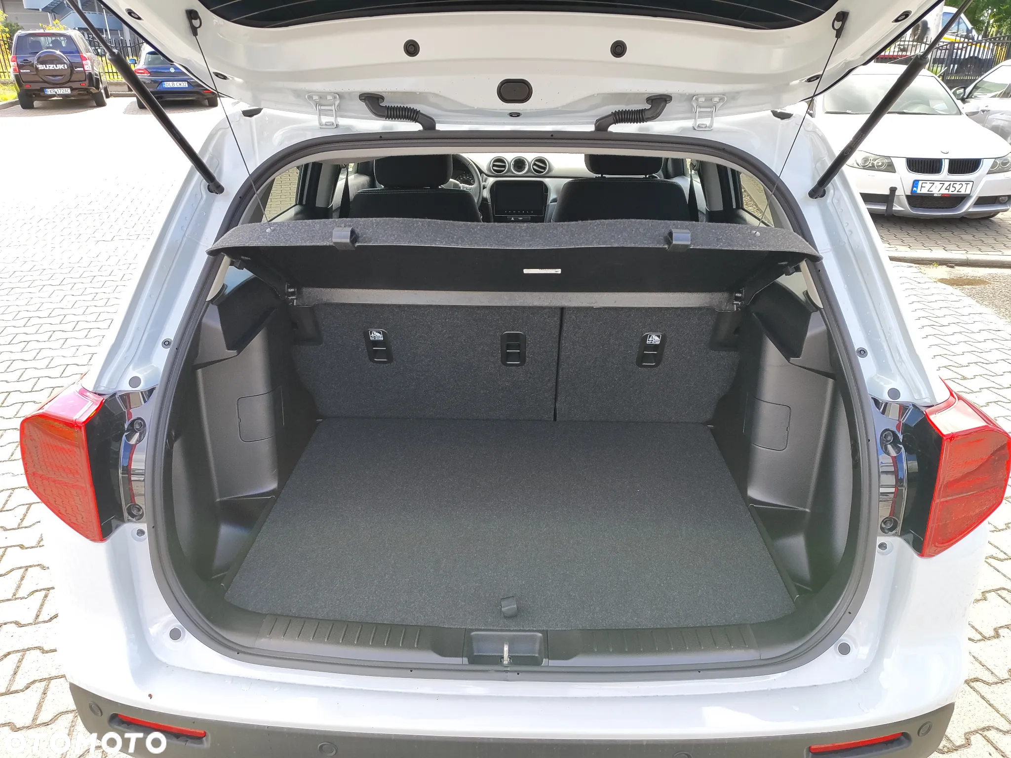 Suzuki Vitara 1.4 Boosterjet mHEV Premium Plus 4WD - 19