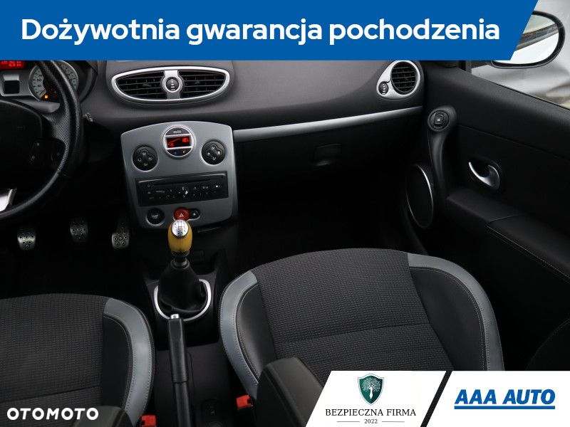 Renault Clio - 9