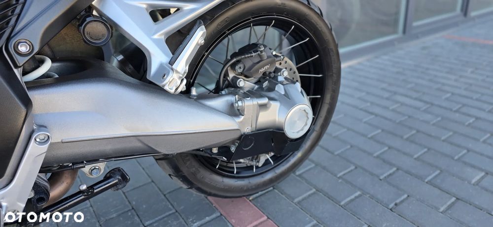 Honda VFR - 37