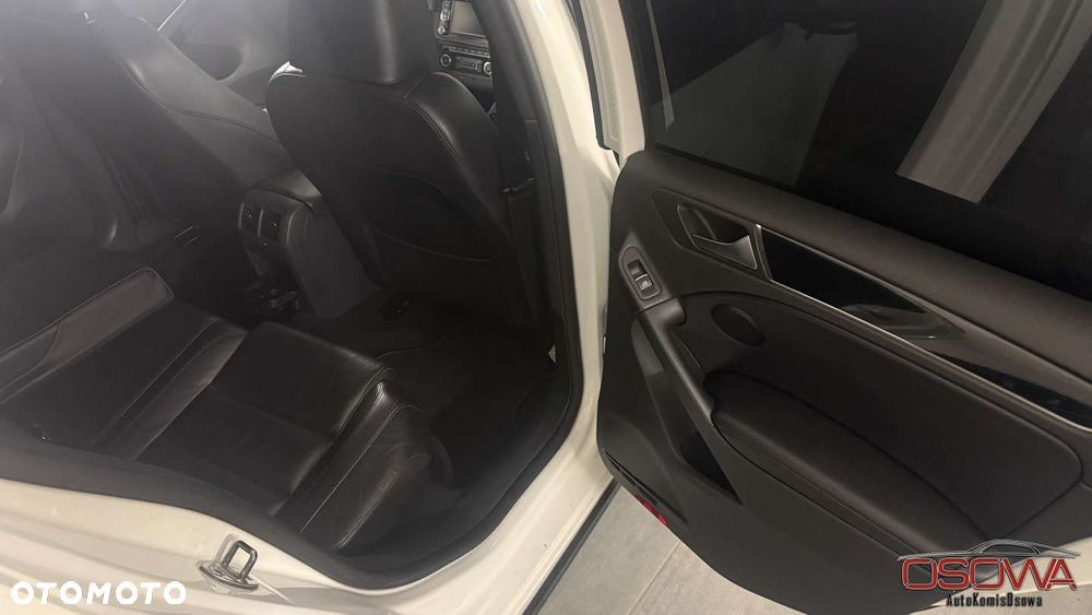 Volkswagen Golf - 36