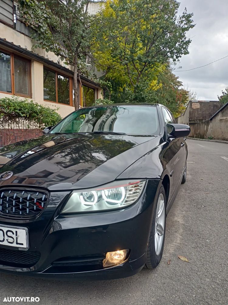 BMW Seria 3 ver-318d-aut- - 3