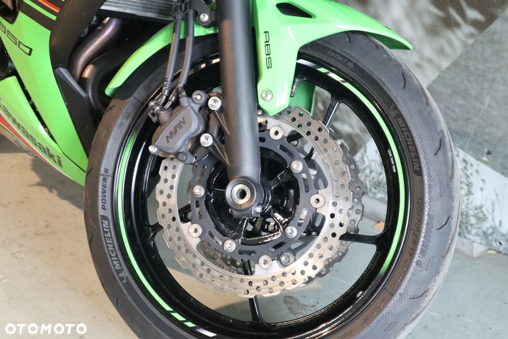 Kawasaki Ninja - 14