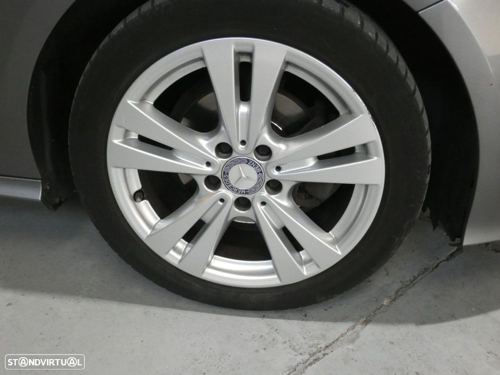 Mercedes-Benz A 180 d Urban - 5
