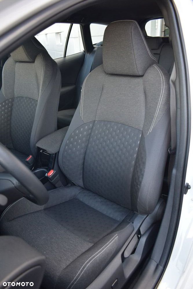 Toyota Corolla 1.8 Hybrid Comfort - 13