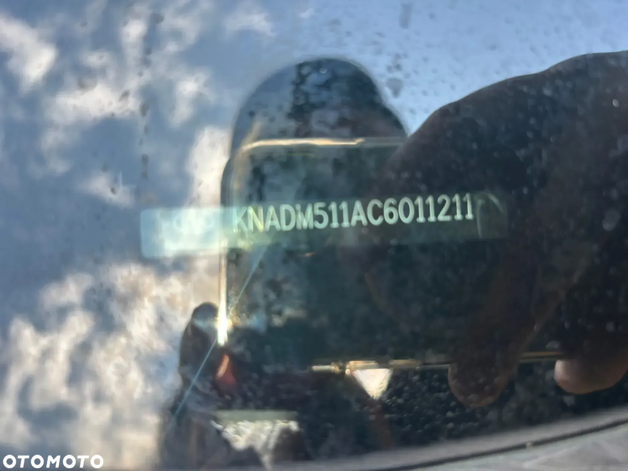 Kia Rio - 12
