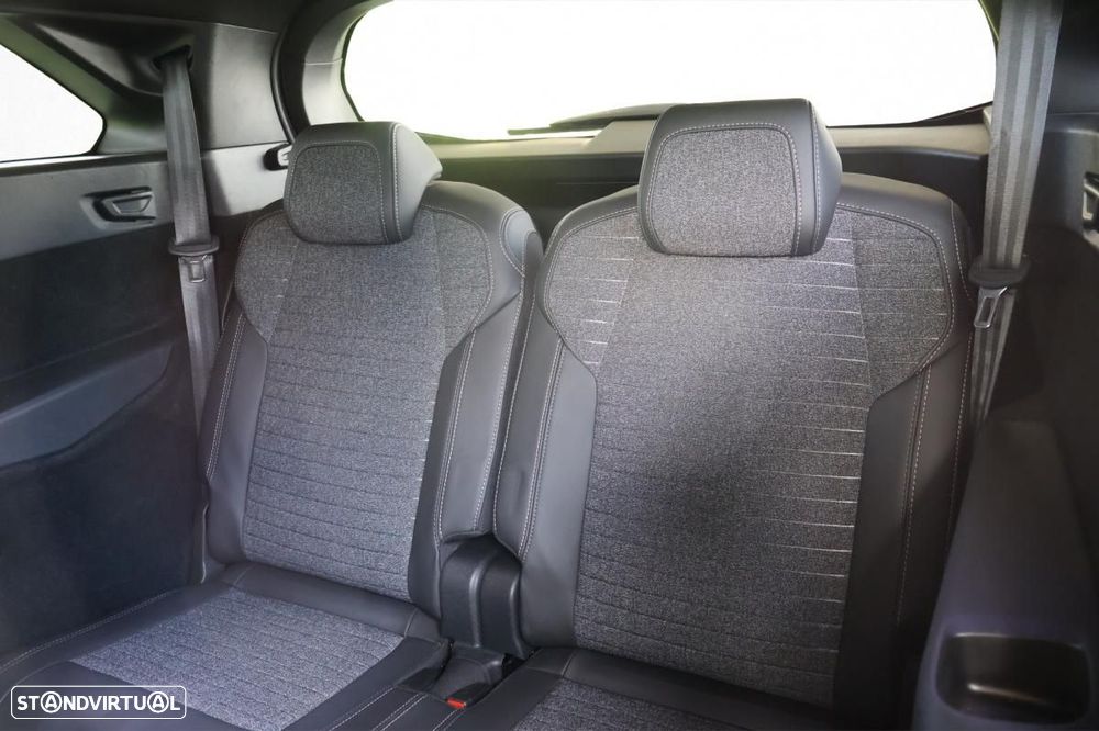 Peugeot 5008 1.2 Hybrid Allure e-DCS6 - 14