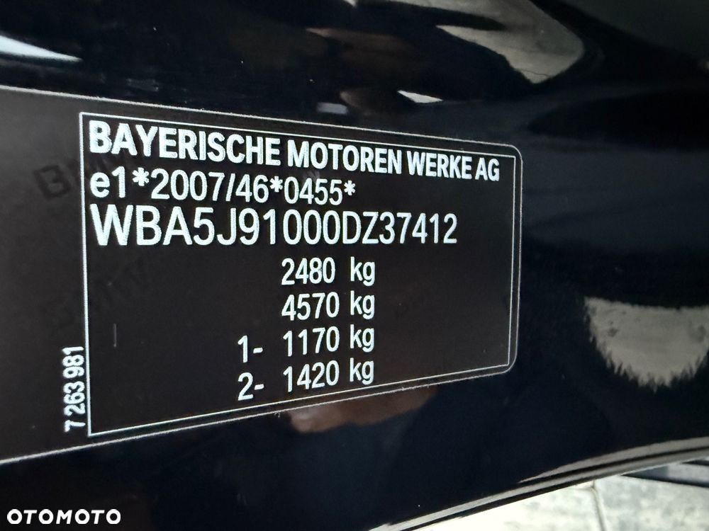 BMW Seria 5 525d xDrive - 30