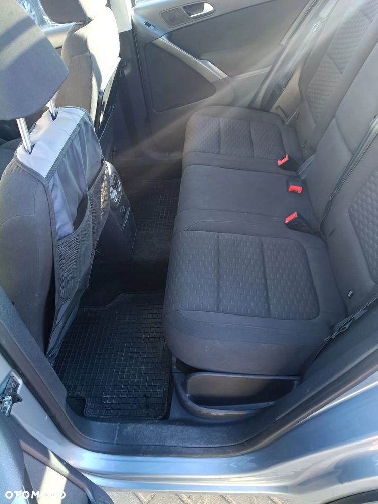 Volkswagen Tiguan 2.0 TDI DPF 4Motion BlueMotion Technology Trend & Fun - 4