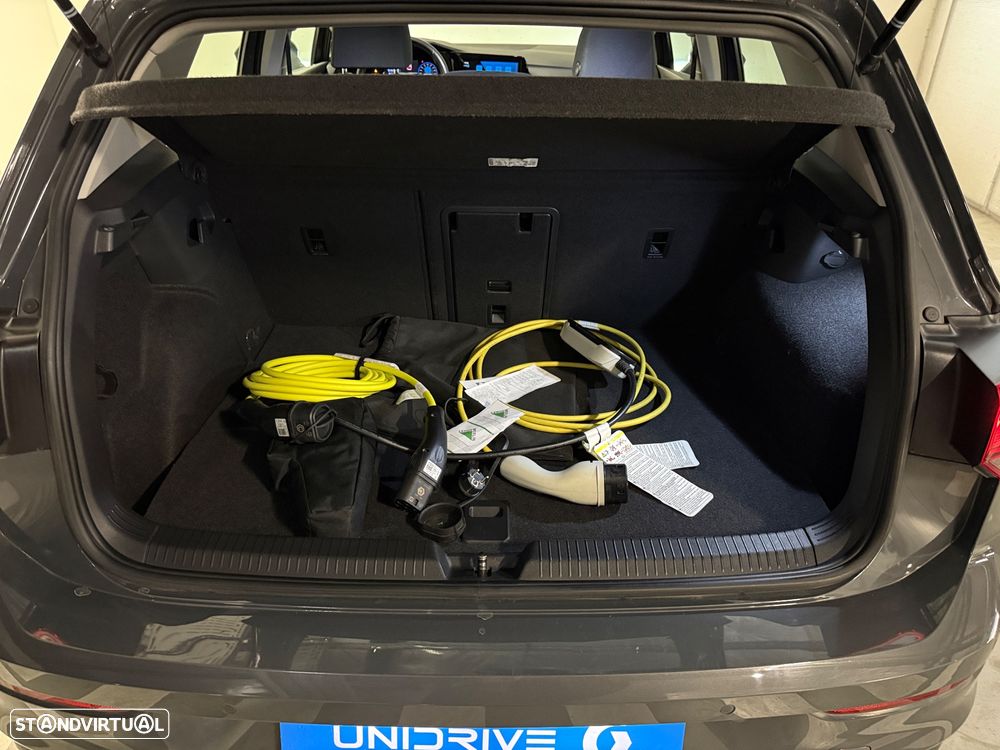 VW Golf 1.4 GTE Plug-In-Hybrid DSG - 30