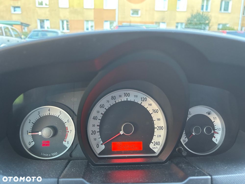 Kia Ceed - 8