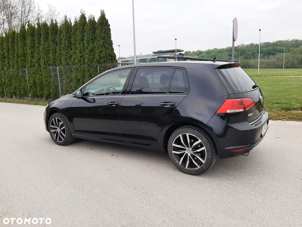 Volkswagen Golf 1.6 TDI BlueMotion Technology Trendline - 12