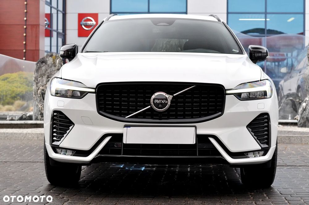 Volvo XC 60 B4 D AWD Ultimate Dark - 6
