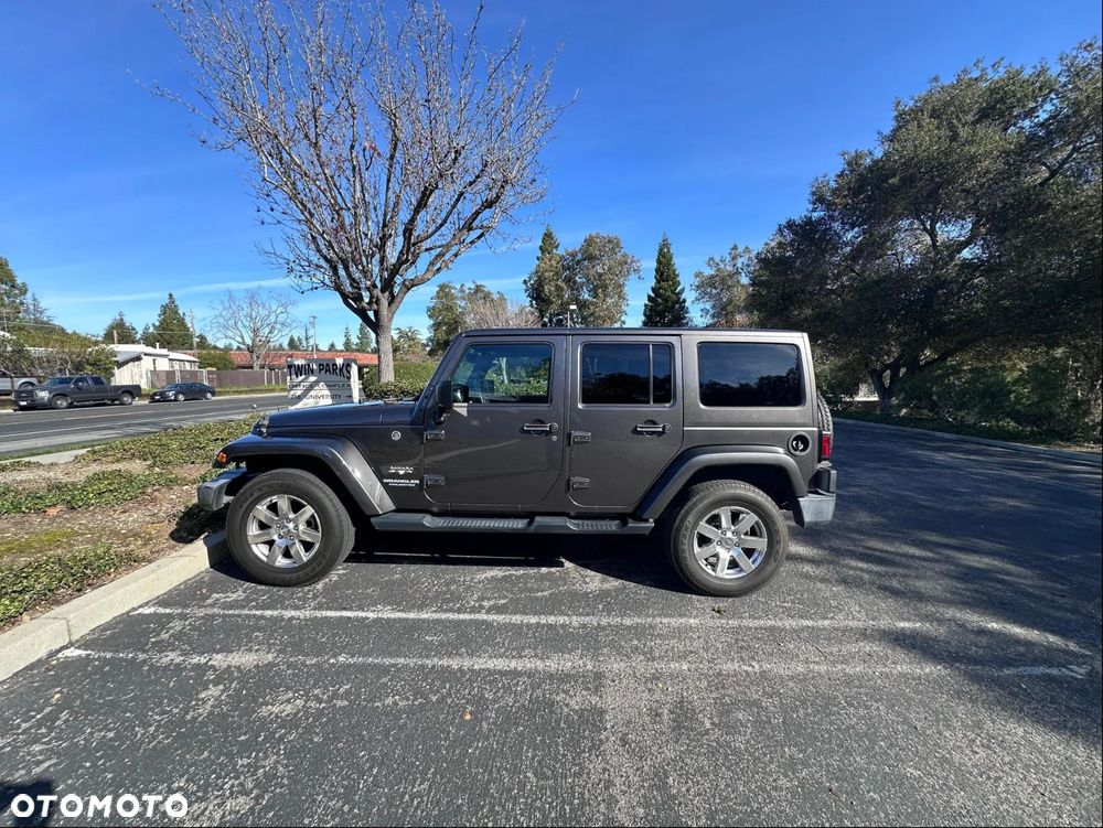 Jeep Wrangler Unlimited 3.6 Automatik Sahara - 7