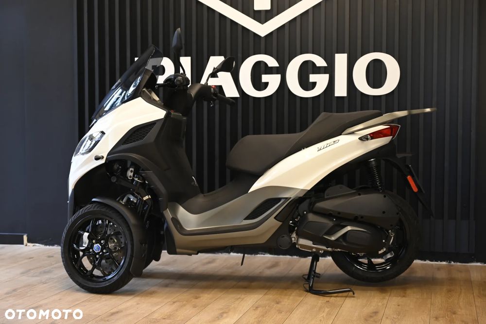 Piaggio MP-3 - 3