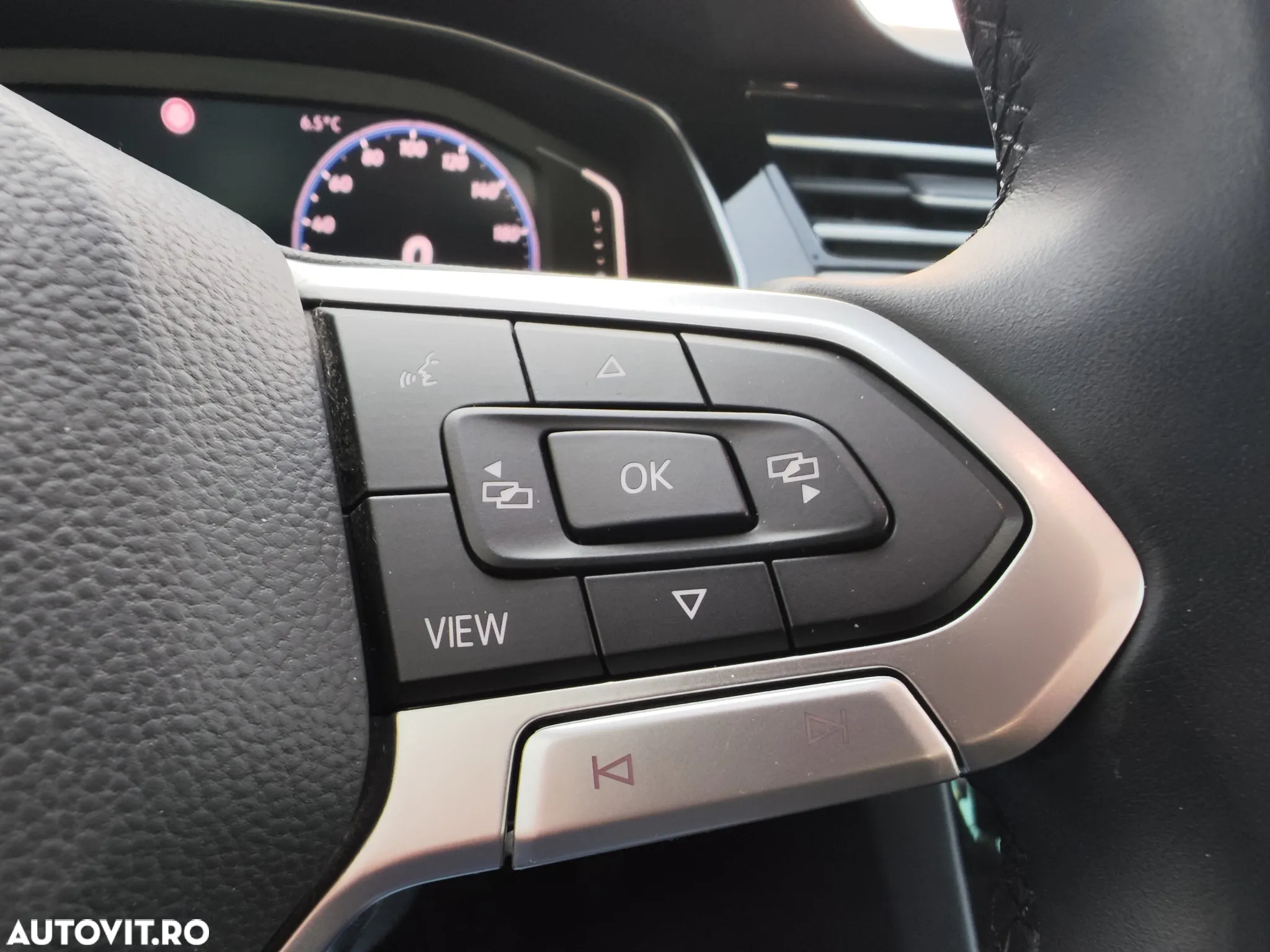 Volkswagen Passat - 18