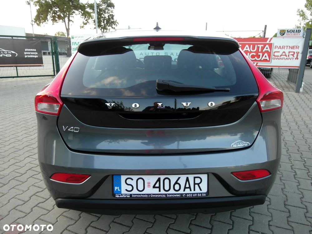 Volvo V40 D2 Kinetic - 16