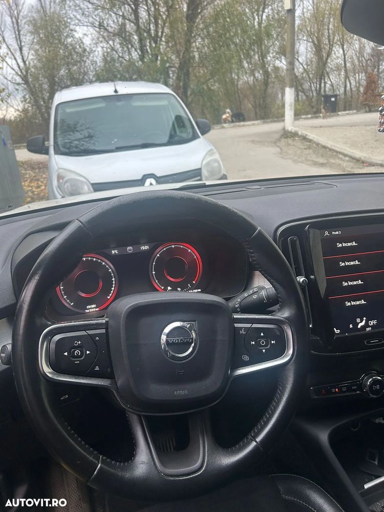 Volvo XC 40 D3 Momentum - 1