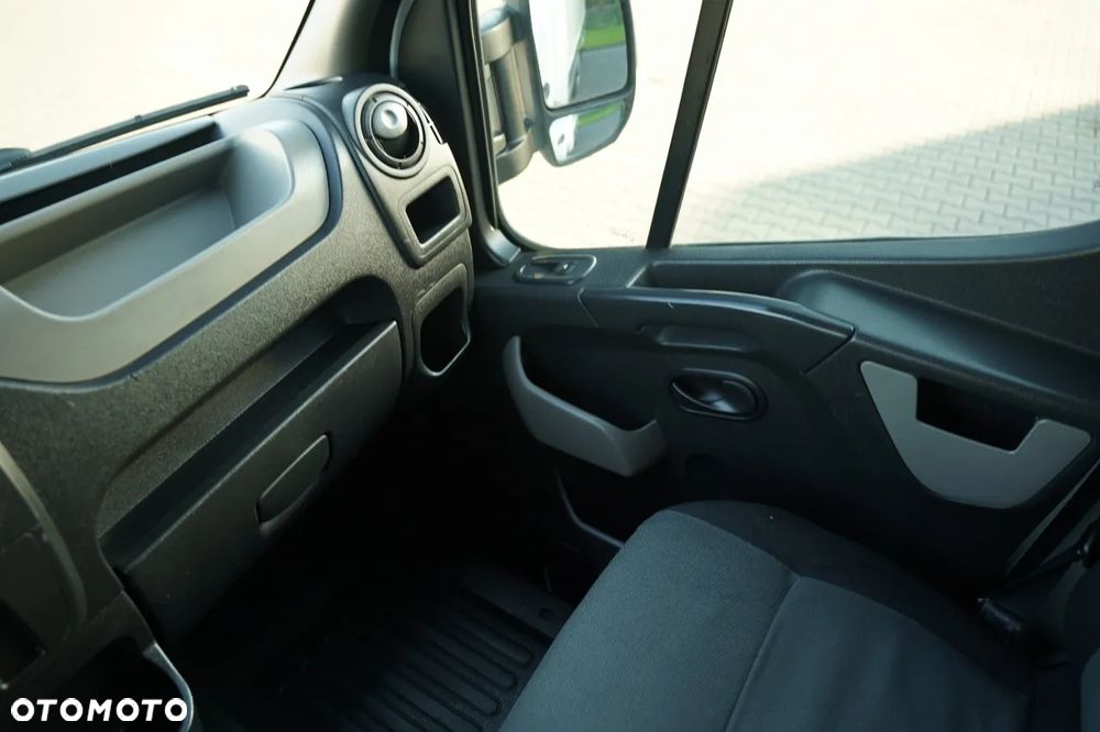 Renault MASTER / KONTENER - 4,5  M / WINDA DHOLLANDIA - 750 kg / SPROWADZONY - 30