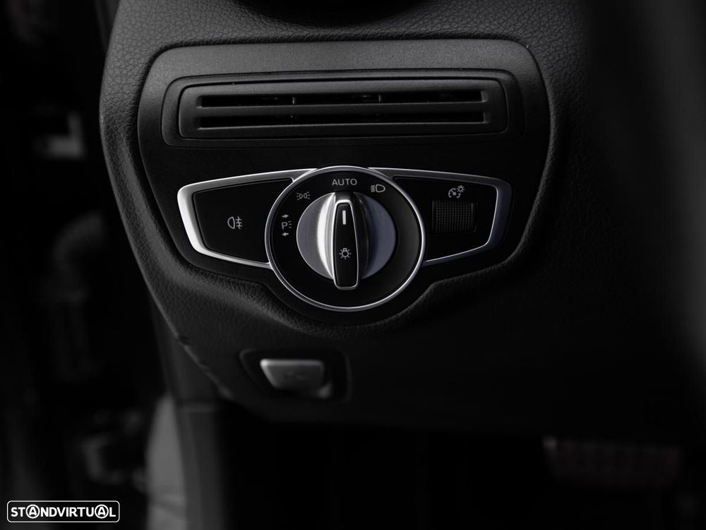 Mercedes-Benz GLC 300 de 4Matic 9G-TRONIC — fotografia 20