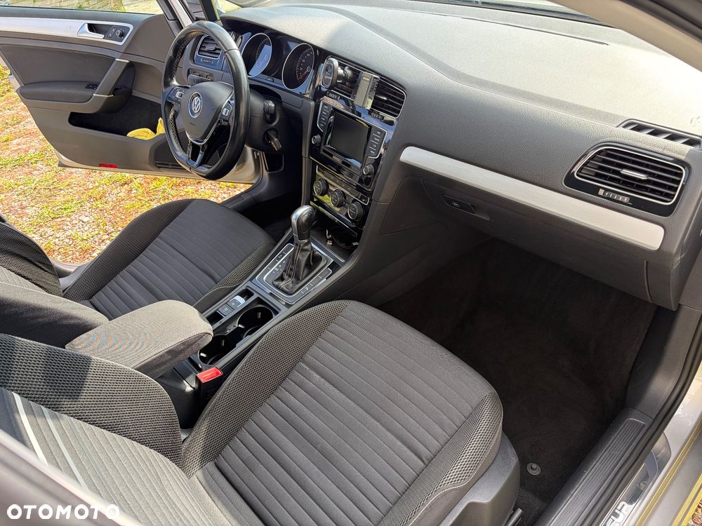 Volkswagen Golf 2.0 BlueTDI DSG Cup - 16