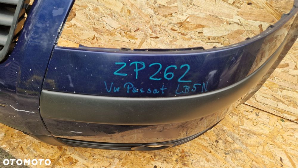 VW PASSAT 5 LIFT FL LB5AN ZDERZAK PRZÓD  PRZEDNI  HALOGEN - 2