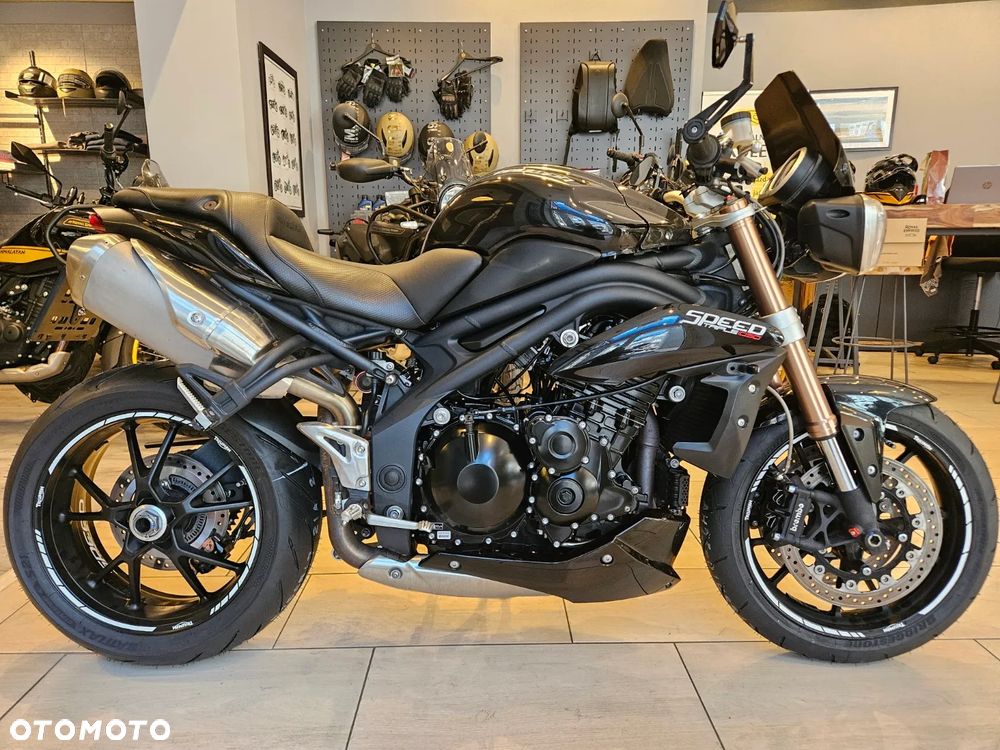 Triumph Speed Triple - 3