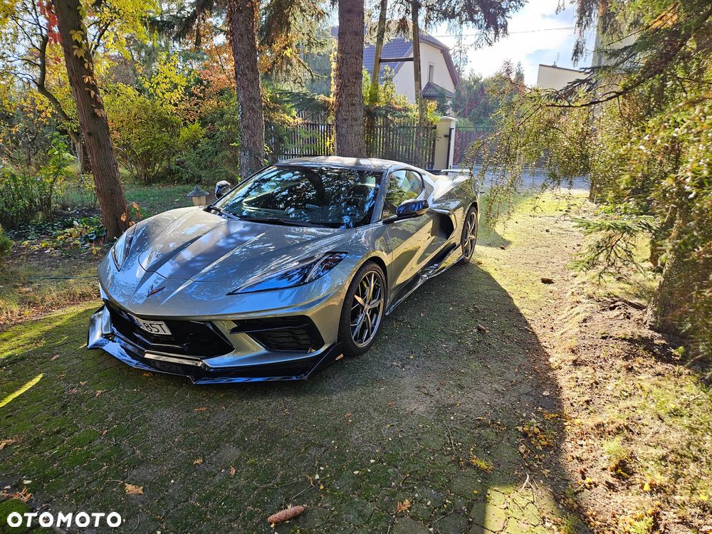 Chevrolet Corvette - 9