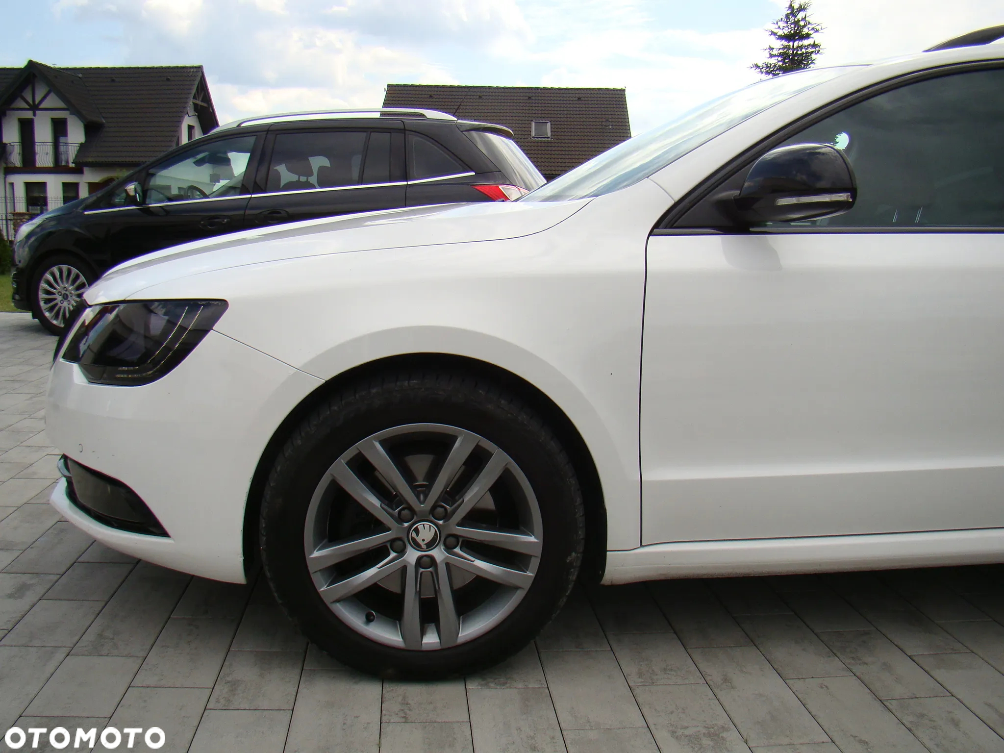 Skoda Superb 2.0 TDI Ambition DSG - 6