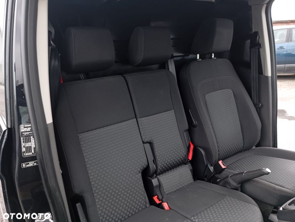 Ford Transit Connect - 11
