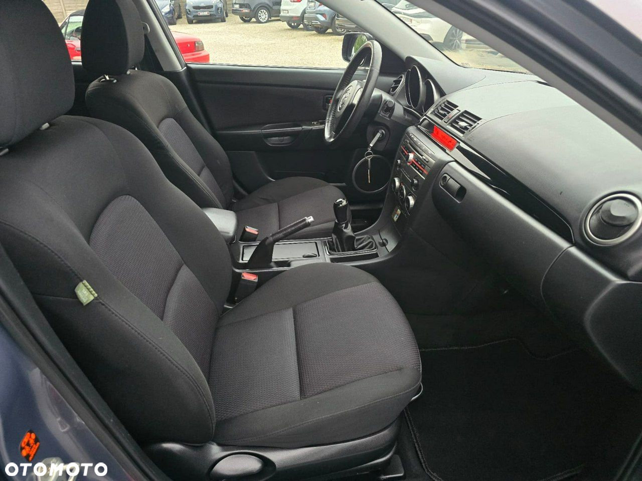 Mazda 3 - 10