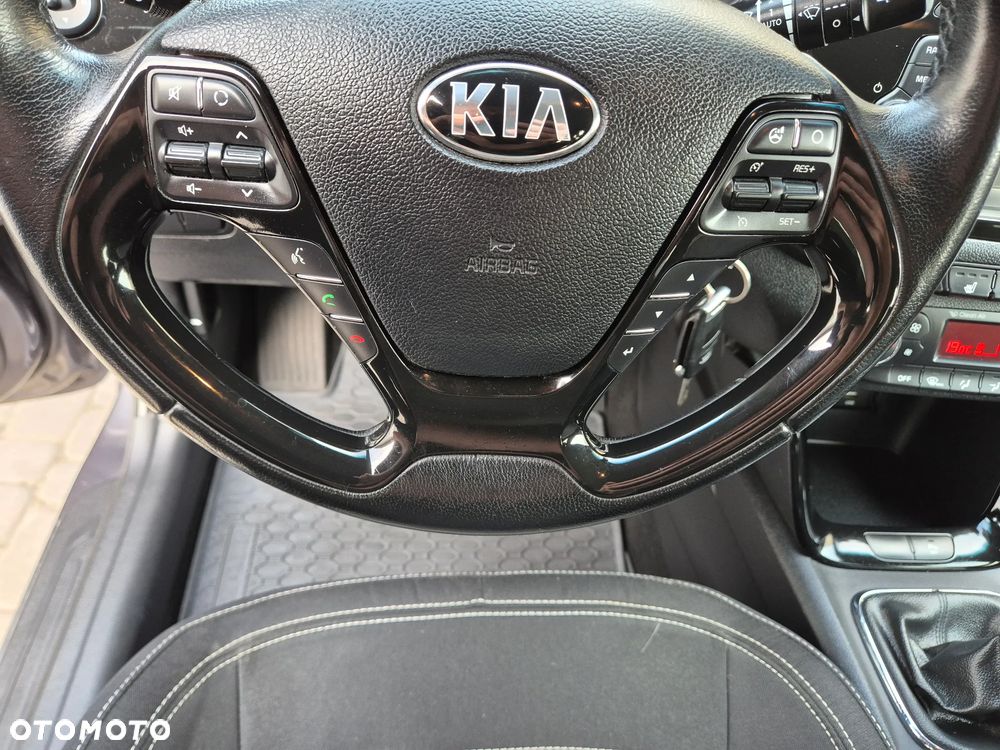 Kia Ceed 1.6 CRDi 128 Platinum Edition - 24