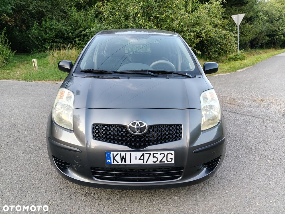 Toyota Yaris 1.0 Terra EU5 - 9