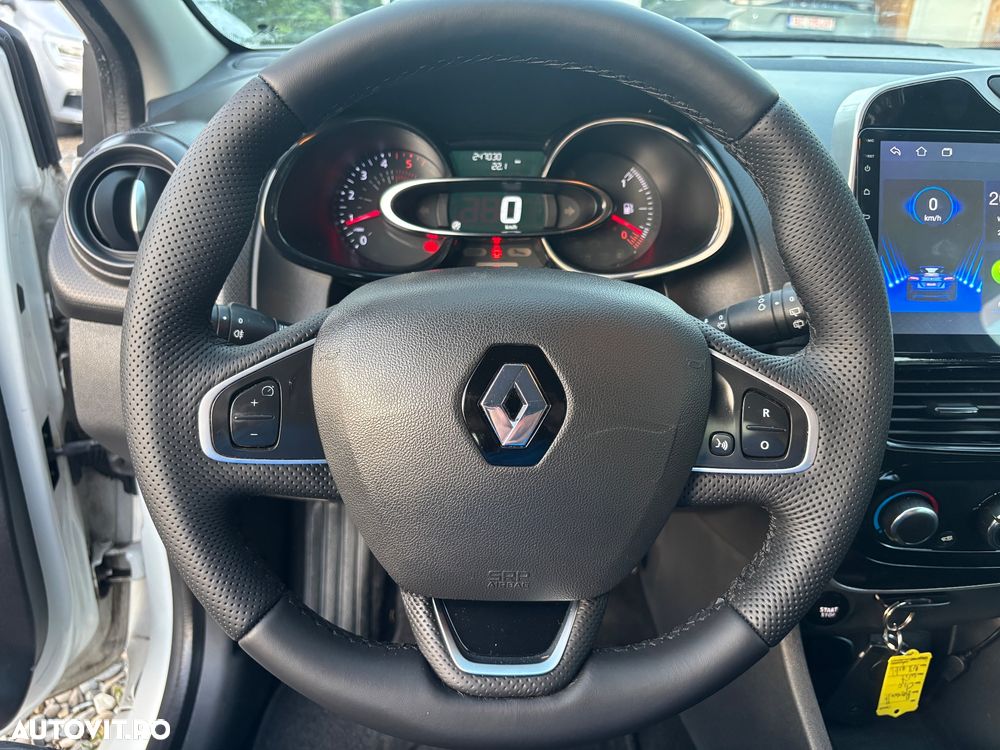 Renault Clio - 12